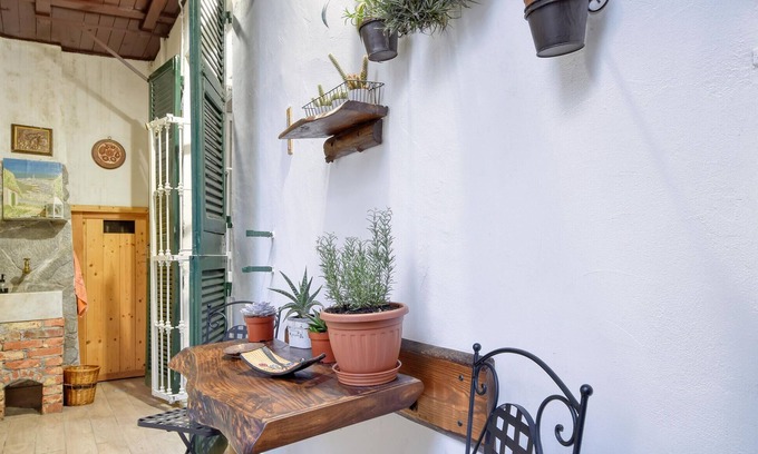 Marassi Apartment | Lovely apartment in Genova with WiFi