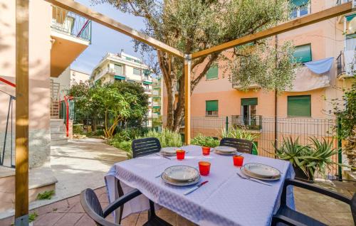 Quarto dei Mille Apartment | Lovely Apartment In Genova With Wifi