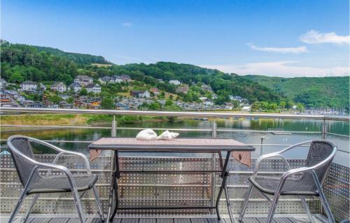 Woffelsbach Apartment | Lovely Apartment In Simmerath With Wifi
