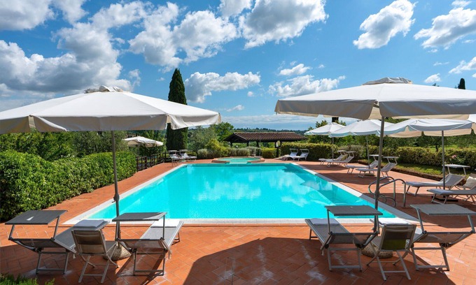 Sughera Apartment | Lovely apartment with A/C, pool, WIFI, TV, veranda and panoramic view, close to San Gimignano
