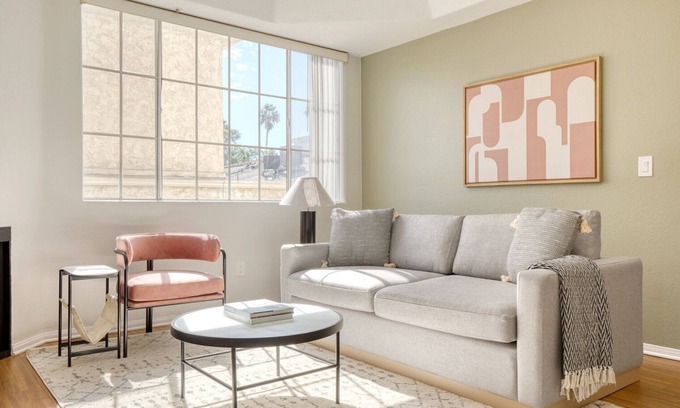 Beverly Grove Apartment | Lovely Beverly Hills 1BR near the Grove & Rodeo Drive, by Blueground