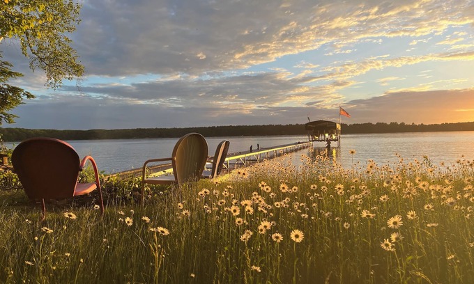 Stone Lake House | Lovely Bygone Charm - Lac Courte Oreilles