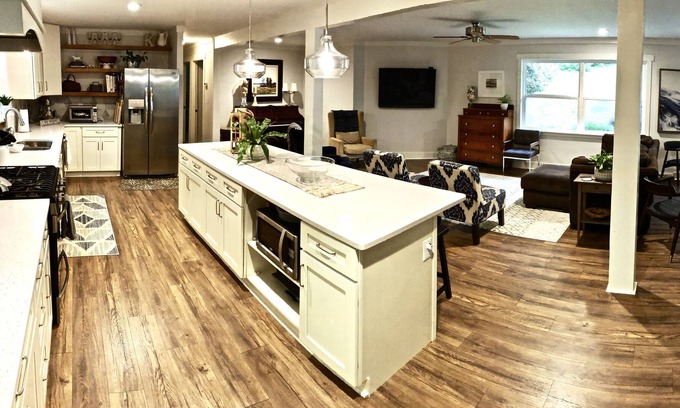 Clemson House | Lovely Clemson home for several families
