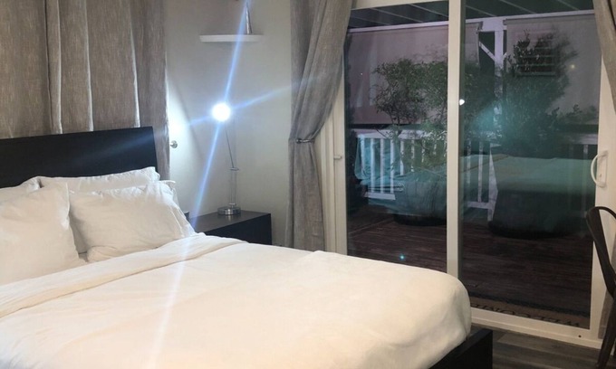 Tehachapi House | Lovely Country Experience with Private 2 Bedroom Bath and Kitchenette -Tehachapi