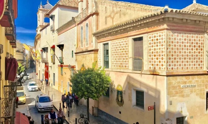 San Bartolome Apartment | Lovely Duplex at Santa Cruz 10 people Parking Optional