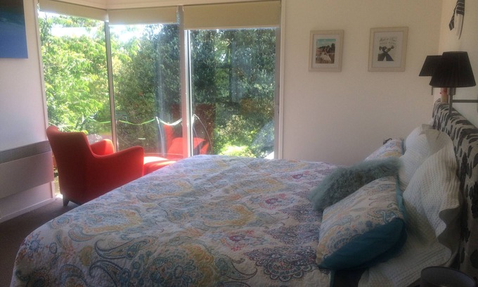 Oakura House | Lovely Family Home in Oakura, Taranaki.