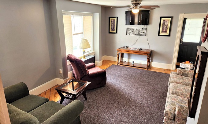 Rimmon Heights Apartment | Lovely first floor, 3-bedroom apartment with WiFi and AC in Manchester!