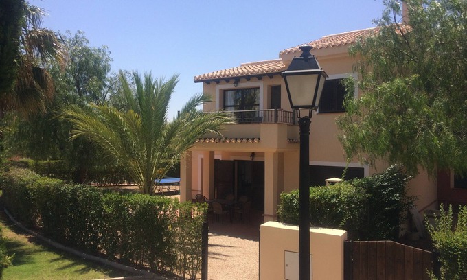 Corverica Villa | Lovely golf villa, great pool, table tennis, & free wifi, close to Club House