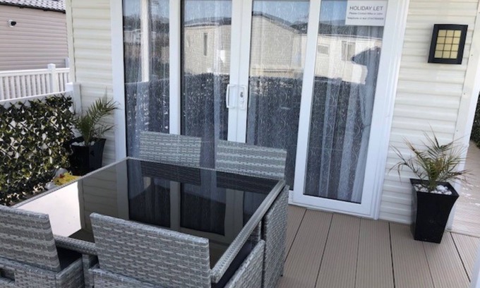 Lydd-on-Sea Other | Lovely Holiday Home - Romney Sands by the Sea