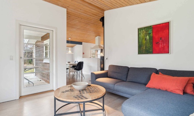 Oster Somarken House | Lovely holiday home in Aakirkeby