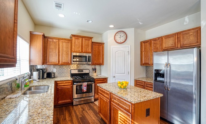Austell House | Lovely Home Conveniently Located for Corporate,Family & Individual STays