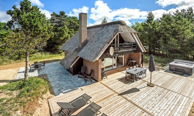 Blavand Strand House | Lovely home in Blåvand with WiFi
