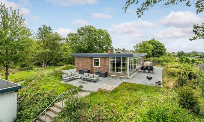 Handrup Strand House | Lovely home in Ebeltoft with WiFi