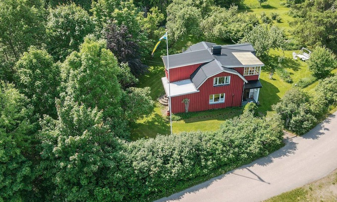 Fengersfors House | Lovely home in Fengersfors with WiFi