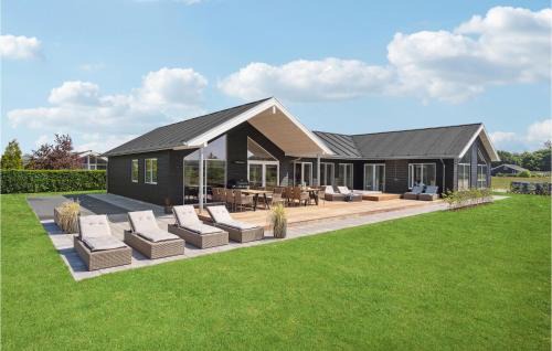 Hadsund House | Lovely Home In Hadsund With Wifi