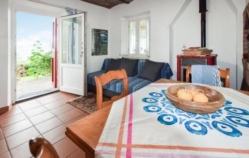 Giugnano House | Lovely Home In Lamporecchio With Wifi