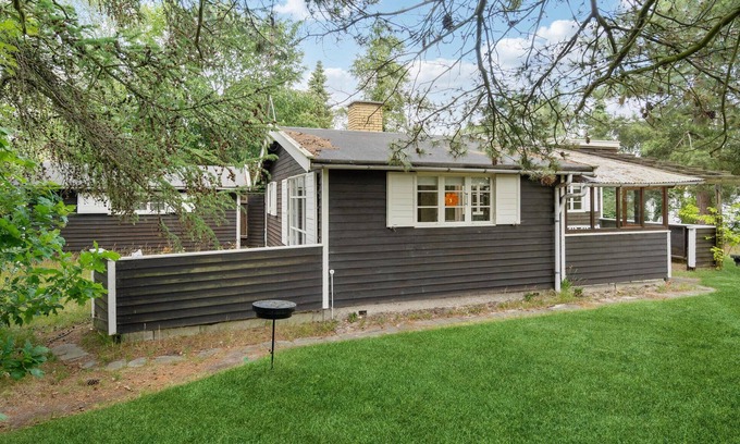 Solrod Strand House | Lovely home in Solrød Strand with WiFi