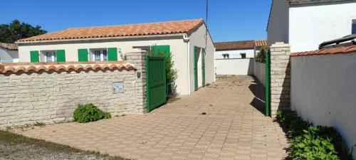 Sainte-Marie-de-Re House | Lovely house with garden close to the beach