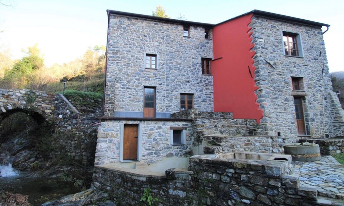 Velva Apartment | Lovely apartment for 4 guests with WIFI, TV, patio and parking