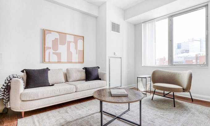 East Cambridge Apartment | Lovely Kendall Square 1BR w/Concierge & Gym, steps to MIT, by Blueground