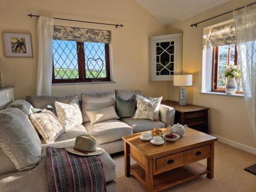 Callington House | Lovely Little Garden Cottage, Tamar Valley, Cornwall