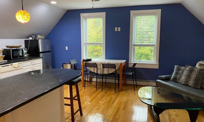 Beacon Apartment | Lovely Loft across Madam Brett Park Entrance! Short drive to Main Street
