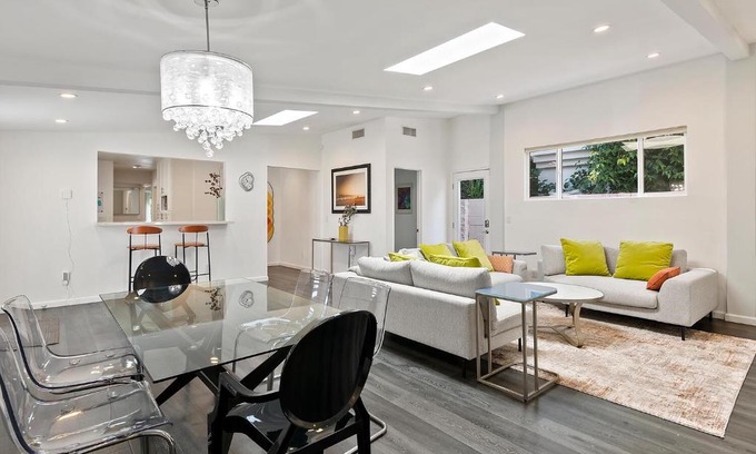 North Hollywood House | Lovely North Hollywood House Near Universal