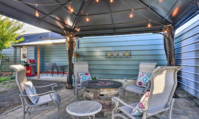 Sherwood - Tualatin South House | Lovely Sherwood Retreat with Yard, Walk to Old Town!