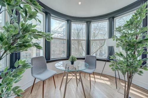 Lower East Side Apartment | Lovely Studio McKinley Beach - Brady St Lower East