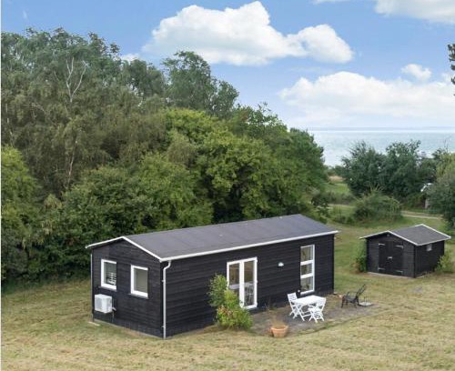 Hoensinge House | Lovely Summer House Close To The Water
