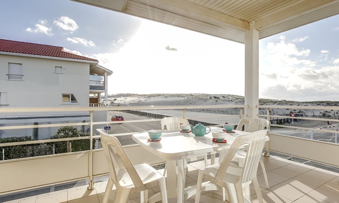 Biscarrosse Plage Apartment | Lovely T3 apartment 50m from beach, balcony, parking, for 4