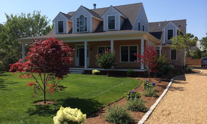 Katama House | Lovely Vineyard home w/4 master suites & heated pool - 5 min from the beach!