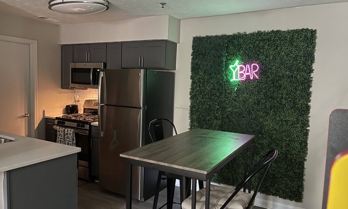 Atlanta Apartment | Lovely Vinings Oasis