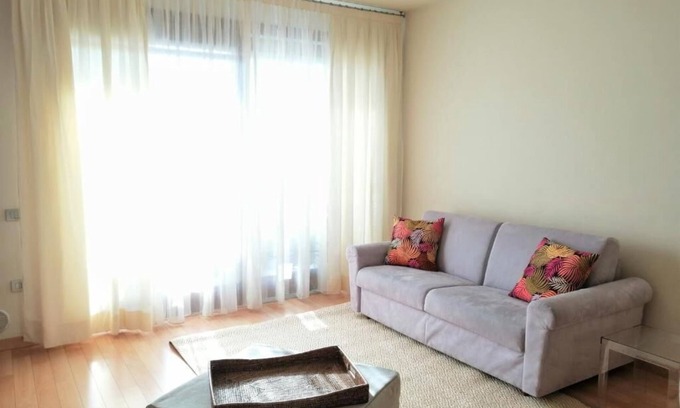 Lovere Condo | Lovere Castle - Pomegranate Apartment