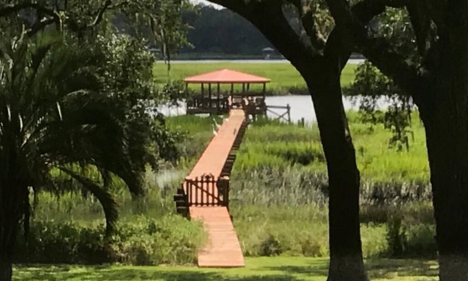 Seabrook House | Low Country Living on the Water - Deepwater Dock; Two-Man Kayaks(2); LifeVests P