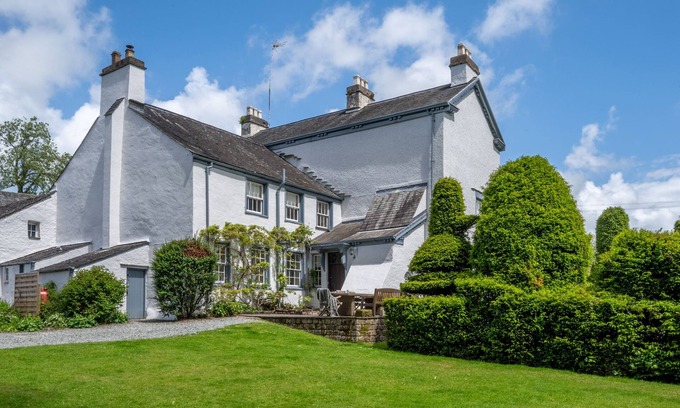 Graythwaite Cottage | LOW GRAYTHWAITE HALL, pet friendly, with pool in Hawkshead