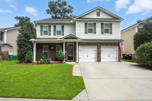 Bluffton House | Lowcountry Luxury Near Palmetto Bluff home