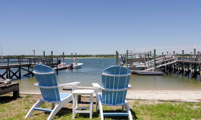 South End House | Lower Level Duplex with Intracoastal Views