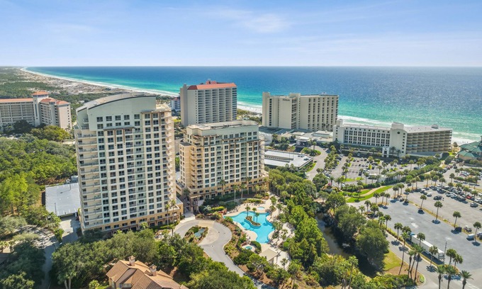 Sandestin Condo | Luau Resort by Panhandle Getaways