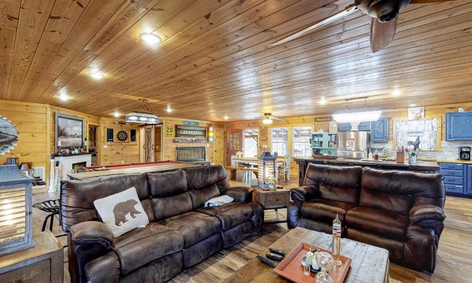 Blairsville House | Lucky Clover Cabin