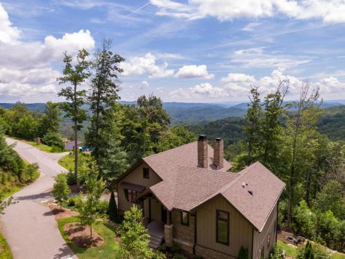 Deep Gap House | Lucky Landing at Blue Ridge Mountain Club