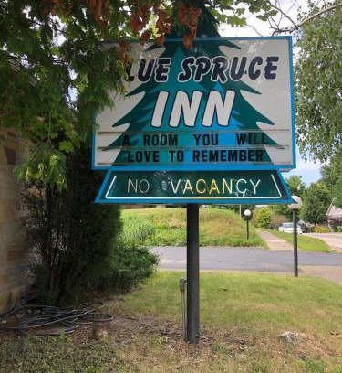 Ludington Hotel | Ludington Blue Spruce Inn