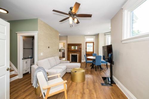 Ludlow House | Ludlow Lodge with City Views