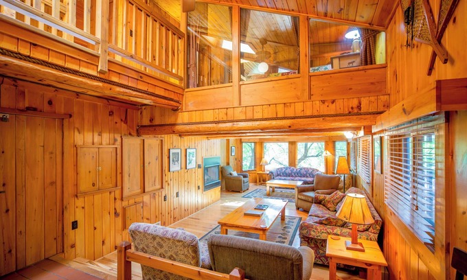 Cook Cabin | Ludlow's Island Resort