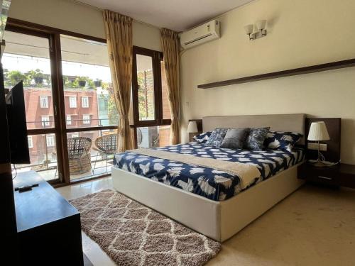 Koramangala Bed & Breakfast | LUHO Grande