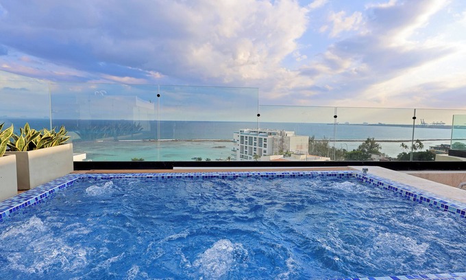 Boca Chica Apartment | Lujoso Pent-House frente a la Playa de Boca Chica de 4 Habitaciones con Terraza