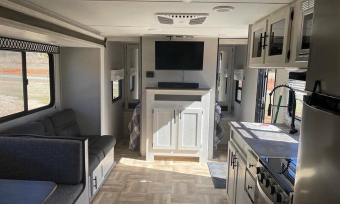 Anderson House | Luke Duke - Camper for Rent, Delivery Available