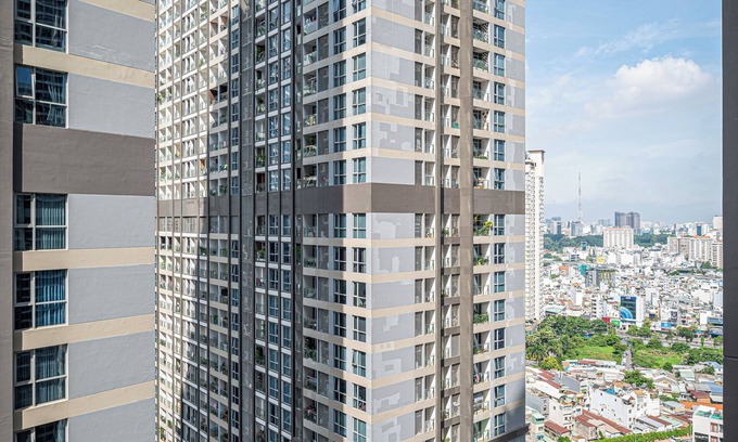 District 2 Apartment | Lumière Vacation by Urban Home