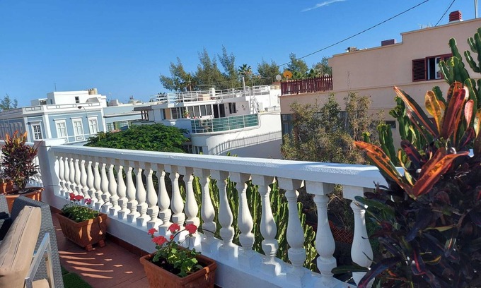 Las Palmas de Gran Canaria Apartment | LUMINOUS APARTMENT WITH TERRACE NEAR MARINA LAS PALMAS