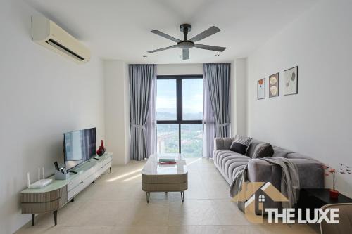 Tropicana Apartment | Lumi Tropicana By The Luxe